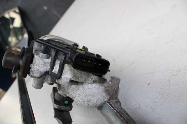 MOTEUR D ESSUIE GLACE DACIA LOGAN 10/2012-2016 - Vue 2